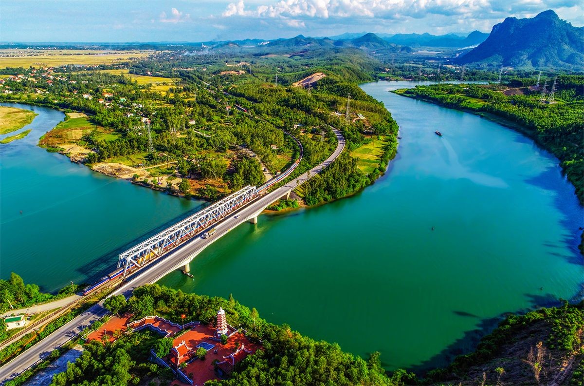 Khám Phá Quảng Bình – Hành Trình Đầy Kỳ Vọng Giữa Thiên Nhiên Hoang Sơ và Di Sản Văn Hóa